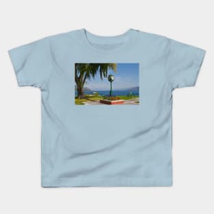 Canada. British Columbia. Lake Okanagan. Kids T-Shirt